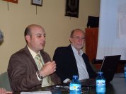 Juanjo Delgado junto a Javier Narbaiza en la Casa de Soria en Madrid